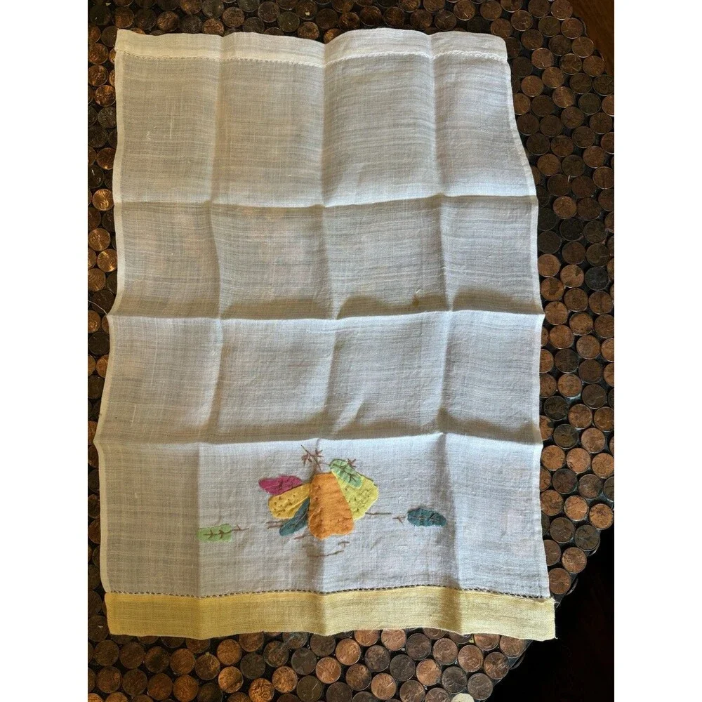 Vtg Ivory Tea Towel Embroidered Fruit Appliqué  Cottage Core